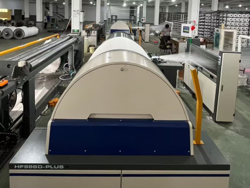 Live shot: 988D-PLUS